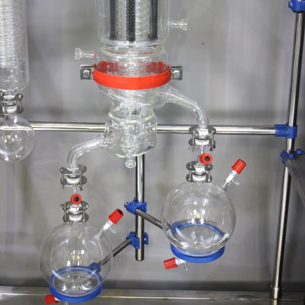 短徑分子蒸餾反應器-2.jpg